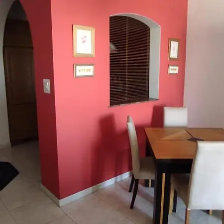 3 Bedroom Διαμέρισμα Σεντ Πόλς Μπέι